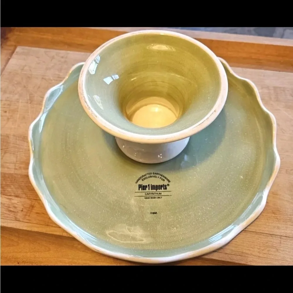 Pier 1‎ Earthware Carynthum Vintage Cake Stand Discontinued RARE
